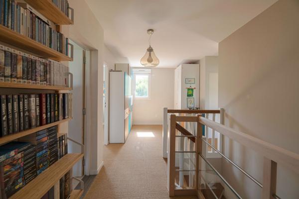 Maison Thorigne-fouillard PAS DE VIS A VIS / JARDIN VERDOYANT / CHAMBRE EN BAS / SEJOUR TRAVERSANT.