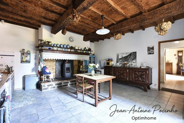 Corps de ferme à vendre 6 pièces  (65)