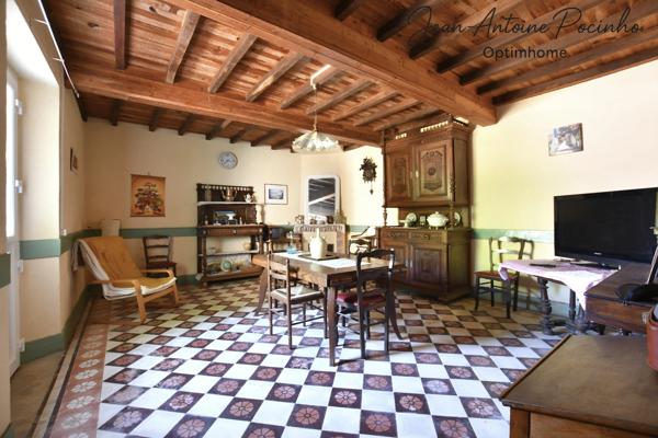 Corps de ferme à vendre 6 pièces  (65)