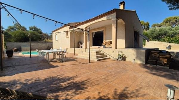 POUSSAN ? Superbe villa de plain-pied 120 m² avec piscine et terrain de 1 300 m²