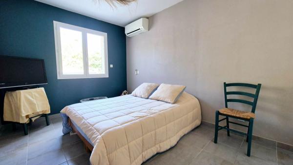 POUSSAN ? Superbe villa de plain-pied 120 m² avec piscine et terrain de 1 300 m²