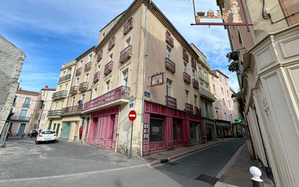 Immeuble à vendre    10 pièces •  Béziers