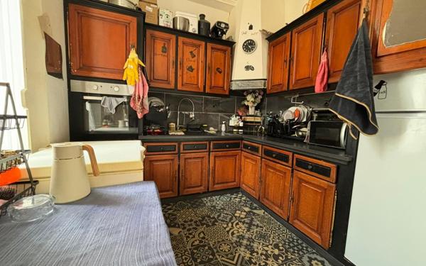 Immeuble à vendre    10 pièces •  Béziers