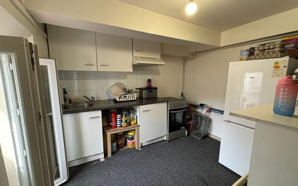 Immeuble à vendre    10 pièces •  Béziers