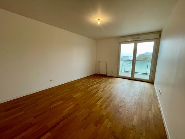 Appartement Gif Sur Yvette Moulon 3 pièce(s)