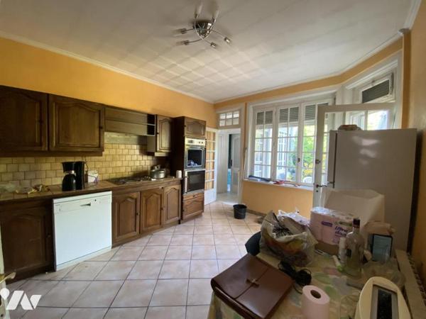 A VENDRE MAISON AVEC JARDIN ET GARAGE PRES DU PARC BARBIEUX A ROUBAIX