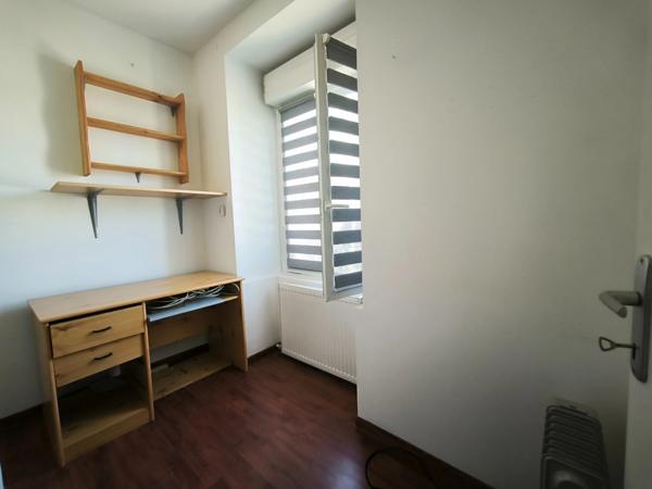 Maison de village 130m² et 62m² de potentiel -3 chambres-Bureau-caves