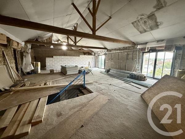 Maison à vendre  6 pièces - 410 m 2   SAUJON  - 17