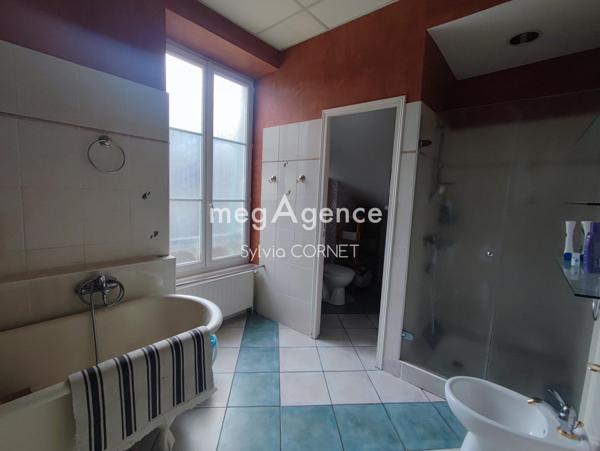 Appartement à LAGNIEU, 01150 - 5 pièces 103m²