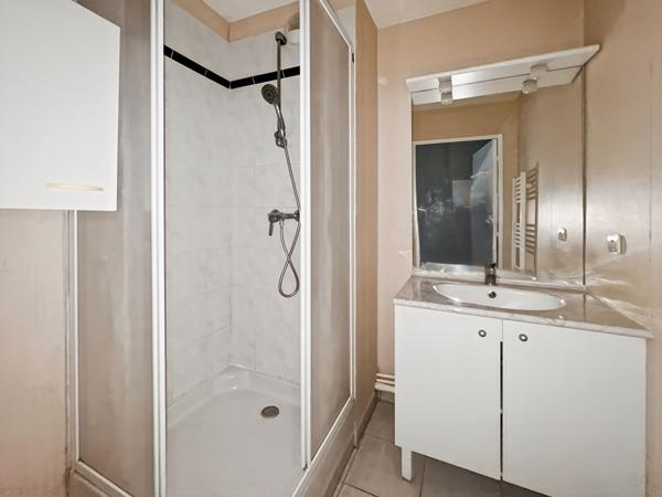 À VENDRE- Appartement T2 de 34 m² dans résidence arborée avec tennis