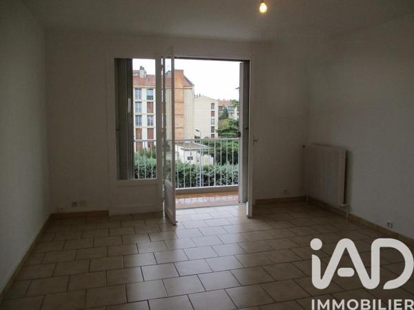 Location appartement 3 pièces 65 m² Salon-de-Provence