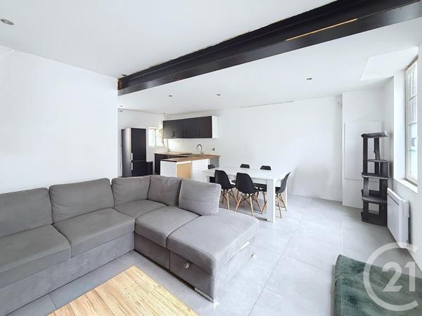 Maison à vendre  5 pièces - 102,85 m 2   HIERSAC  - 16