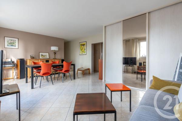 Appartement F5 à vendre  5 pièces - 108,51 m2 ST MAUR DES FOSSES - 94