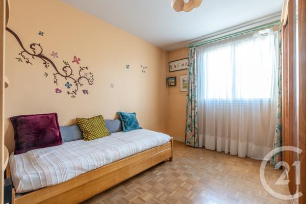 Appartement F5 à vendre  5 pièces - 108,51 m2 ST MAUR DES FOSSES - 94