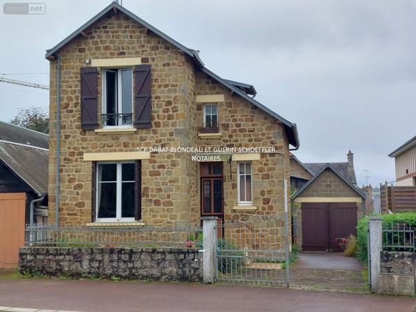 Maison à vendre à Saint-Hilaire-du-Harcouët dans la Manche (50600), ref : 8317