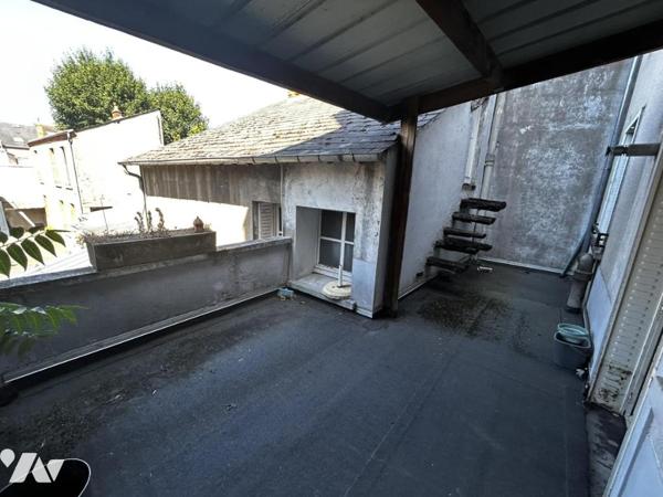 Idéalement situé au début du Faubourg Bannier, appartement 3 pièces avec terrasse