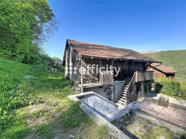 Maison 2 pièces - 120 m²