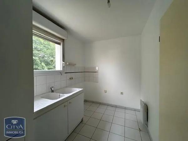 Appartement à louer 3 pièces 64.5m² Bègles (33130)