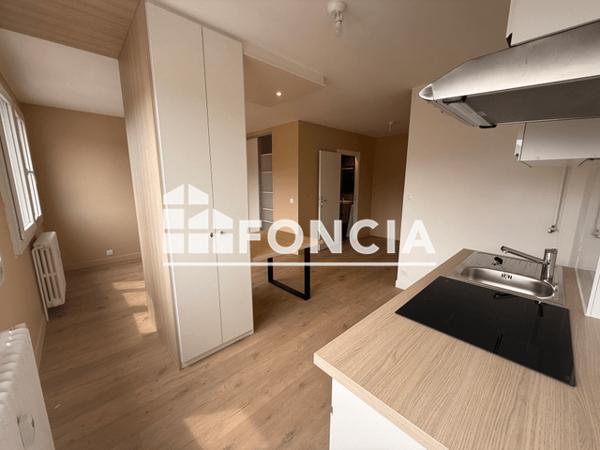 Location Studio 31.28 m² - 46 AVENUE DE GENEVE Annecy 74000