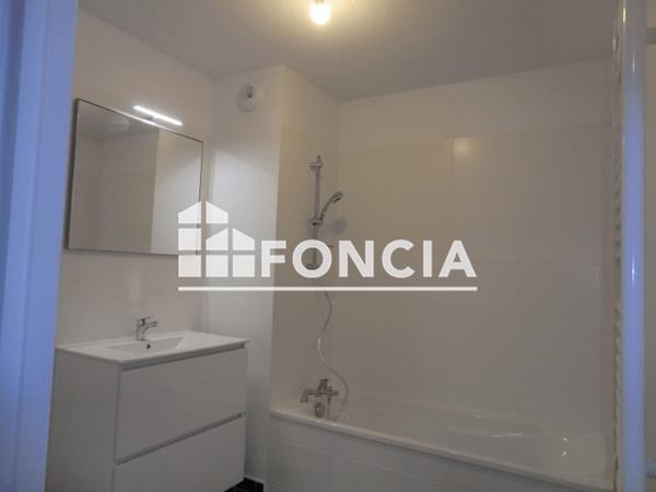 Location Appartement 3 pièces 61.7 m² - 120 AVENUE GENERAL LECLERC Saint Martin Le Vinoux 38950