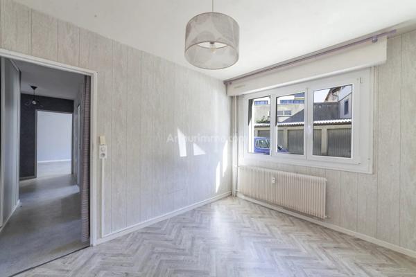 Vente                                                      Appartement
                        
                     2 pièces                      43 m2                     à Morteau