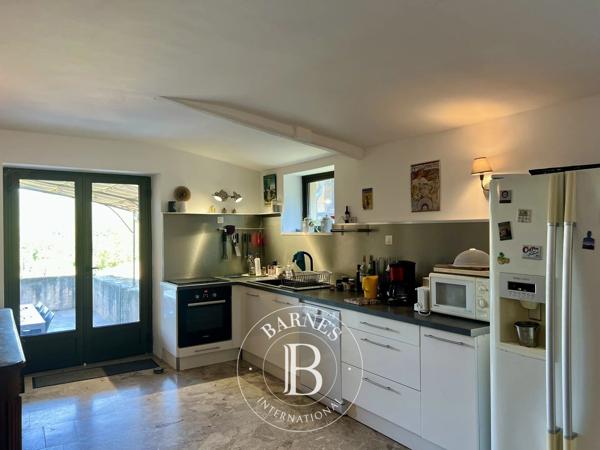 Verzé, Maison de village 7 Chambres -  150 m² à vendre