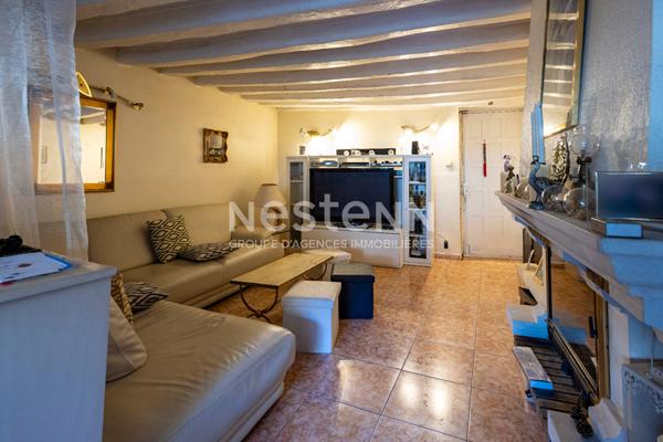 Maison de ville, en plein centre ville, au calme