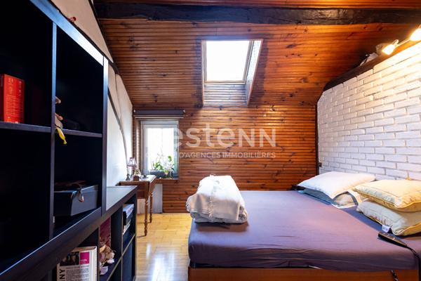 Maison de ville, en plein centre ville, au calme