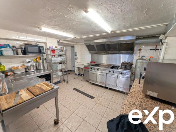 Local commercial + Appartement T4 – Emplacement n°1 La Tamarissière – Prêt à exploiter