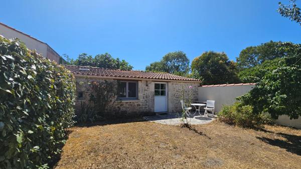 Maison avec jardin + Studio indépendant (proche mer)
