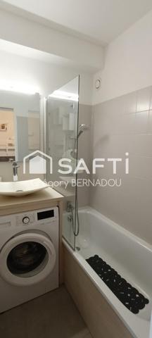 Face à l'océan, plage de la Milady Biarritz