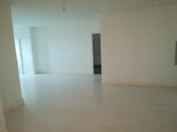 Appartement  3 pièce(s)  2 chambre(s)  74 m²