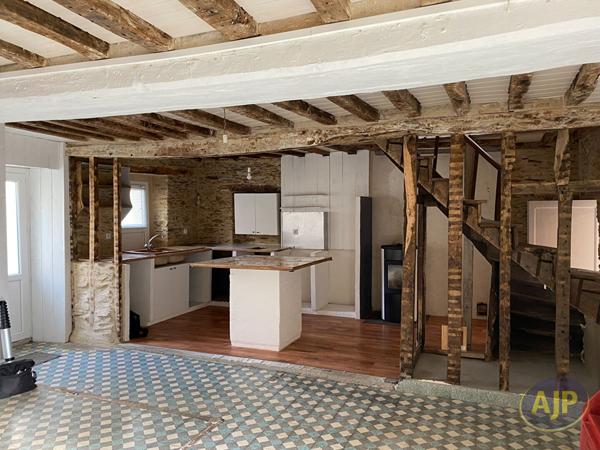 Vente maison Chaze Henry : 71 000 € - AJP Immobilier Segré