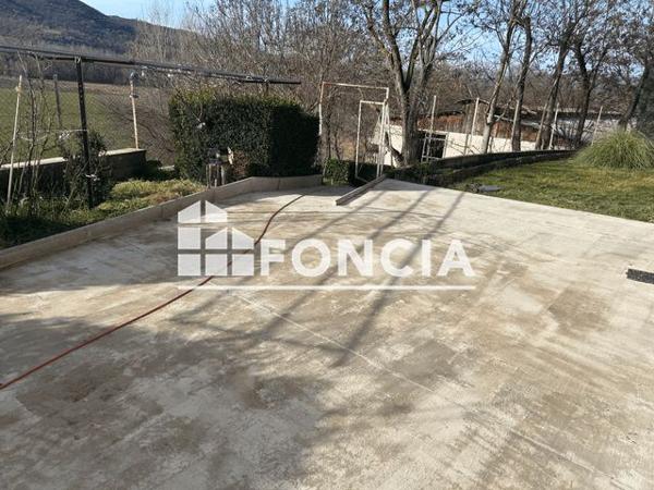 Location Appartement 2 pièces 72.11 m² - Mirabeau 04510