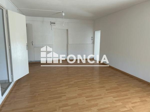 Location Appartement 2 pièces 72.11 m² - Mirabeau 04510