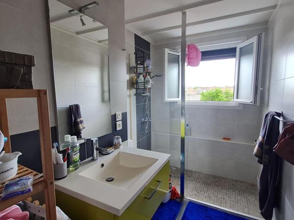 Bègles : Appartement T4 de 72 m2 + balcon+ cellier. Coup de coeur assuré