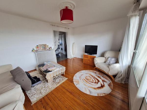 Bègles : Appartement T4 de 72 m2 + balcon+ cellier. Coup de coeur assuré