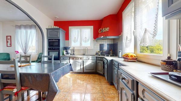 EXCLUSIVITE ! VILLEGAILHENC ! VILLA 4 FACES SUR 2300M² DE TERRAIN CLOS