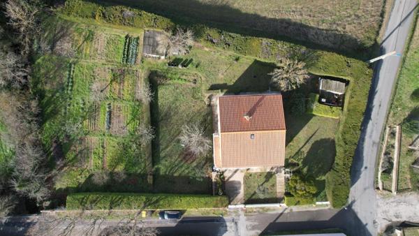 EXCLUSIVITE ! VILLEGAILHENC ! VILLA 4 FACES SUR 2300M² DE TERRAIN CLOS