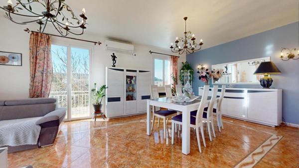 EXCLUSIVITE ! VILLEGAILHENC ! VILLA 4 FACES SUR 2300M² DE TERRAIN CLOS