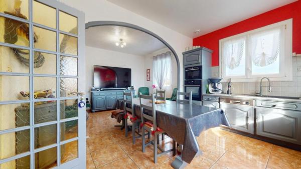 EXCLUSIVITE ! VILLEGAILHENC ! VILLA 4 FACES SUR 2300M² DE TERRAIN CLOS