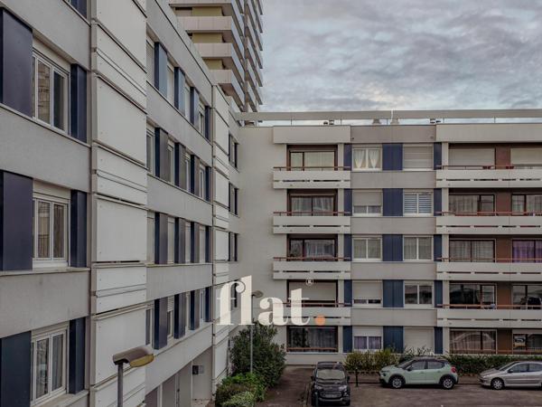 T4 avec balcon, VUE LOIRE et parking + cave – Ile de Nantes/ Beaulieu / Mangin
