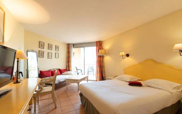 AVIGNON - INVESTISSEURS : CHAMBRE D'HOTEL EN GESTION TOTALE - RENTABILITE 5.2%