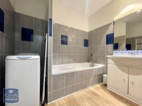 Appartement à louer 3 pièces 65.66m² Béziers (34500)