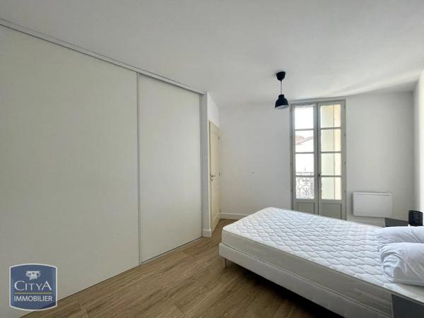Appartement à louer 3 pièces 65.66m² Béziers (34500)