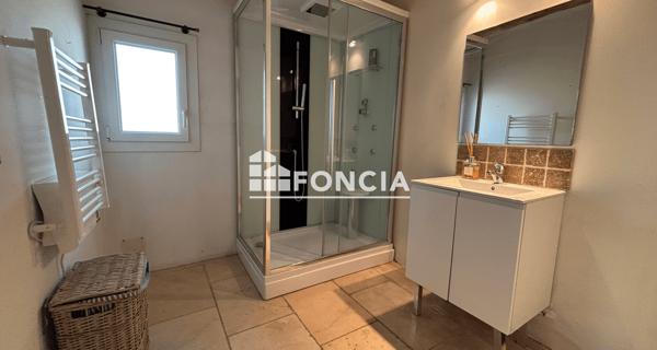 Location Maison 8 pièces 197.8 m² - Le Pontet 84130