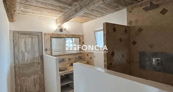 Location Maison 8 pièces 197.8 m² - Le Pontet 84130