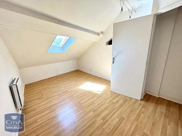 Appartement à louer 2 pièces 47.78m² Nevers (58000)