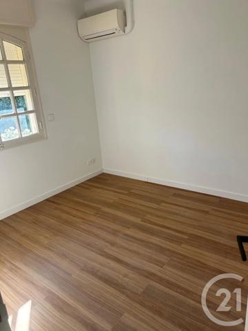 Appartement F4 à vendre  4 pièces - 89,56 m 2   SETE  - 34