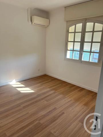 Appartement F4 à vendre  4 pièces - 89,56 m 2   SETE  - 34